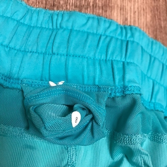 Lululemon Leader Of The Track Shorts Teal - Picture 3 of 4